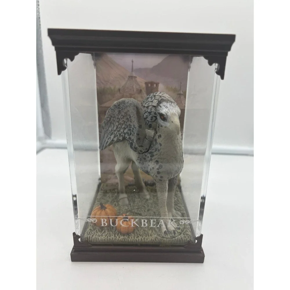 Noble Collection Harry Potter Magical Creatures Buckbeak Hippogriff